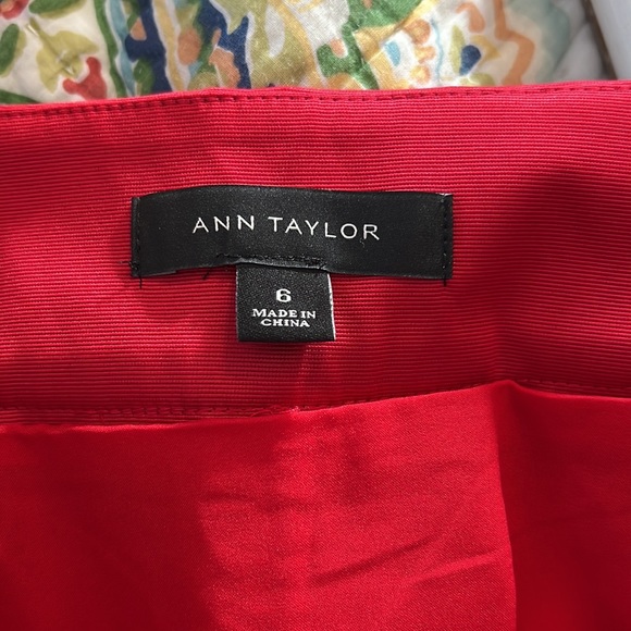 Ann Taylor red flare skirt - Picture 3 of 3